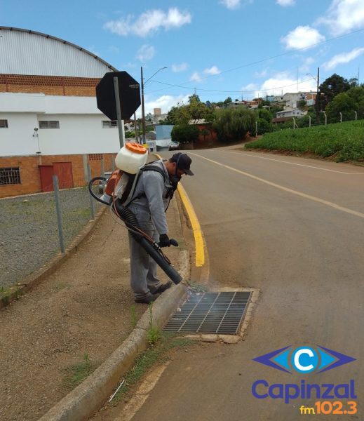 Capinzal realiza segunda etapa de desinsetização em mais de 2 mil bocas de lobo