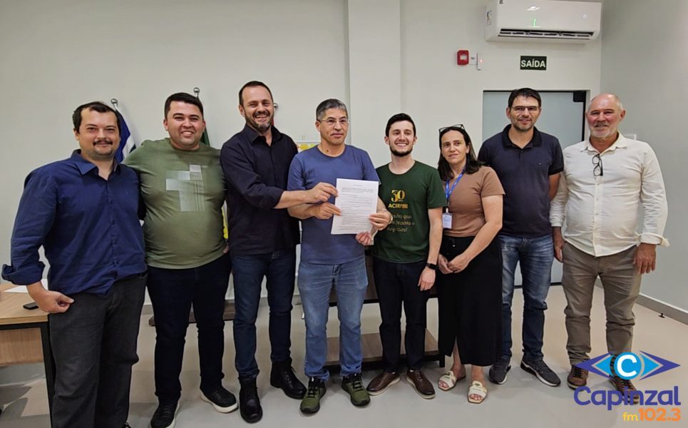 Baratieri Advogados, Prefeitura e ACIRP lançam “Mentes em Jogo” para capacitar professores e levar xadrez às escolas de Capinzal