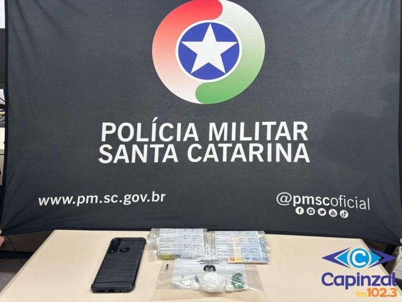 PM cumpre mandado de prisão e apreende drogas em Joaçaba
