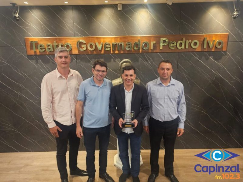 Ouro recebe Selo de Município Inovador em solenidade estadual