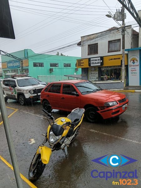 Colisão fronto-lateral deixa mulher ferida em Curitibanos