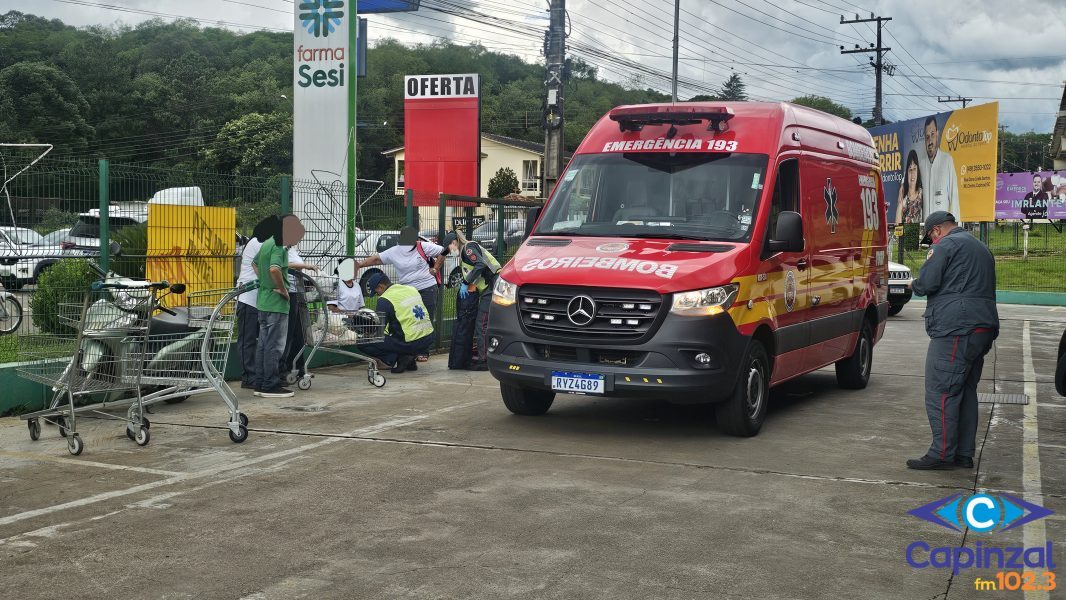 Motociclista fica ferida após colisão com carro em Capinzal