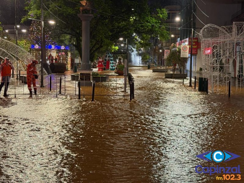 Concórdia registra 109mm em 24h e enfrenta alagamentos; outras cidades da região também tiveram grande volume de chuva