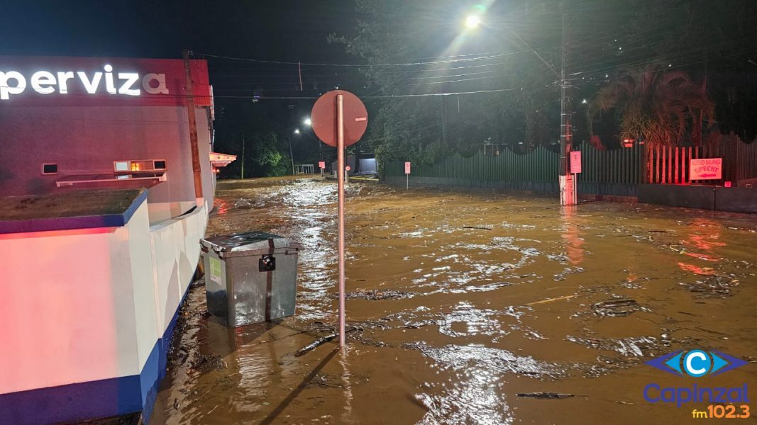 Chuva intensa mobiliza Corpo de Bombeiros em Joaçaba e Catanduvas