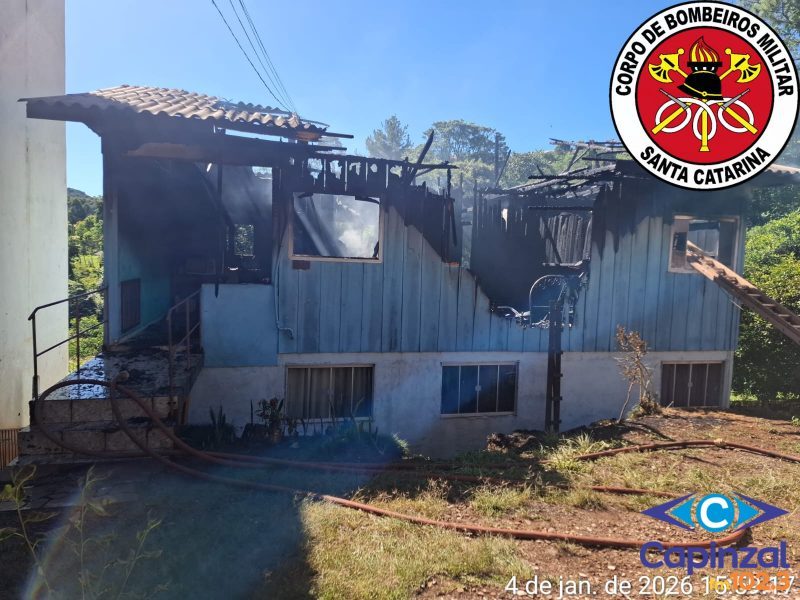 Incêndio atinge residência no município de Tangará
