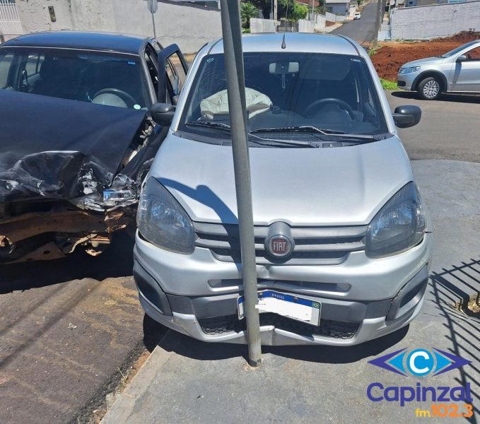 Colisão entre dois veículos deixa mulher ferida em Campos Novos