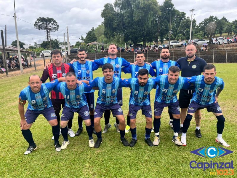 Rodada de abertura do II Campeonato de Futebol Suíço do ADRA teve média de 4,3 gols por partida