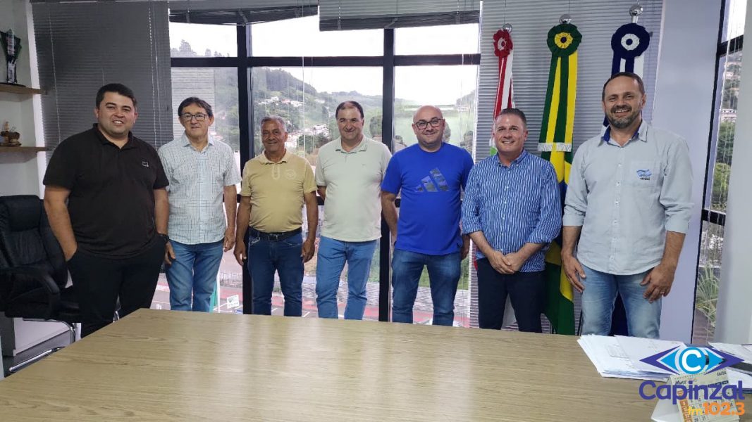 Deputado Altair Silva se reúne com a administração de Capinzal, lideranças do PP e de clubes esportivos