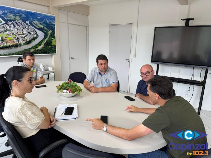 Prefeito em exercício de Capinzal discute com administração de Ouro uso da ambulância UTI móvel