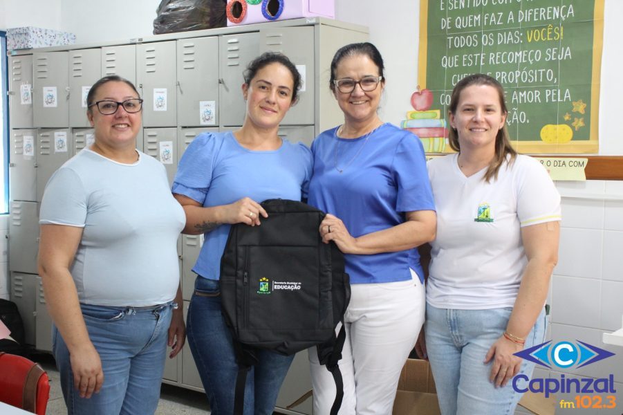 Prefeitura de Zortéa entrega mochilas e tablets para fortalecer a educação municipal
