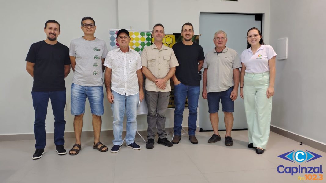 Núcleo dos Apicultores da ACIRP realiza encontro estratégico mensal para fortalecimento do setor