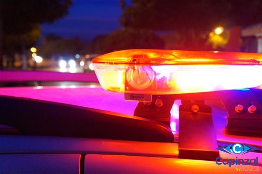 Criminosos arrombam comércio e furtam dinheiro, bebidas e carnes em Campos Novos