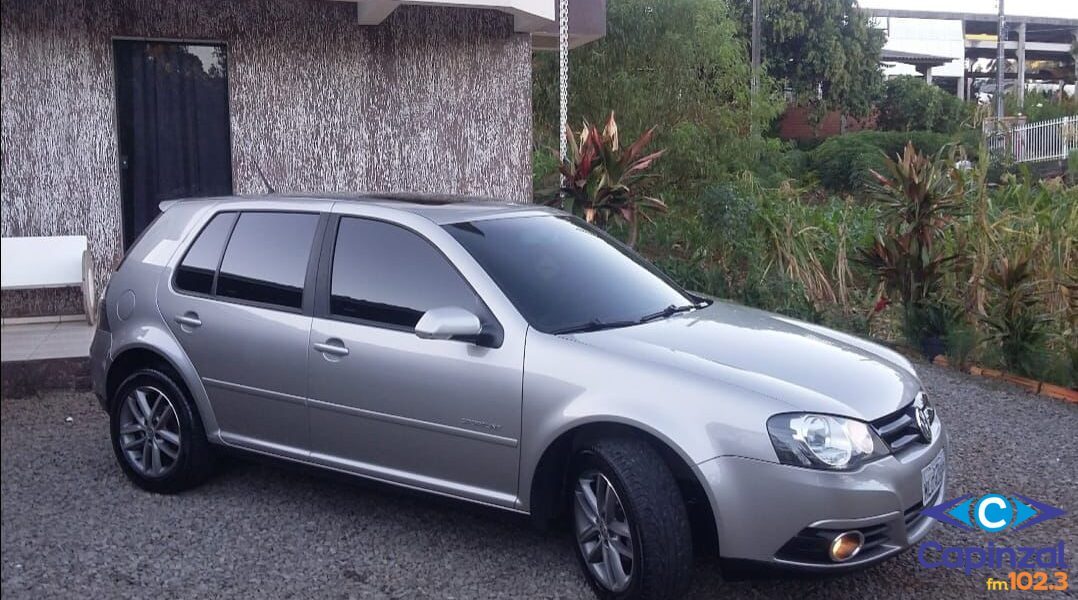 Veículo é furtado em plena luz do dia em Ouro