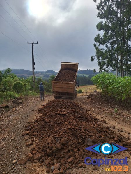Secretaria de Infraestrutura intensifica manutenção de estradas no interior de Ouro