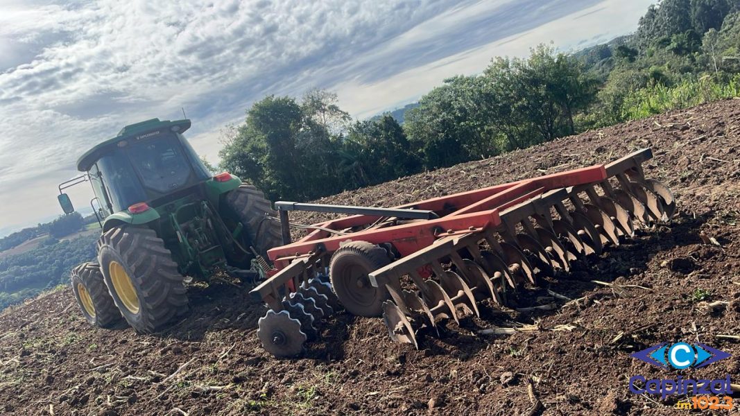 Alta demanda marca serviços agrícolas durante transição de safra em  Capinzal
