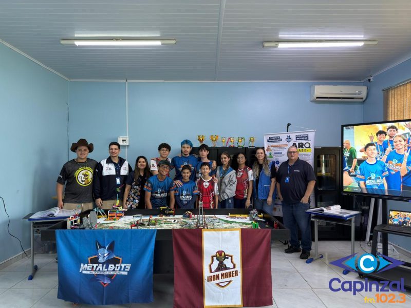 Alunos da Escola Mercedes protagonizam intercâmbio de robótica durante o Vale Innovation Week em Capinzal