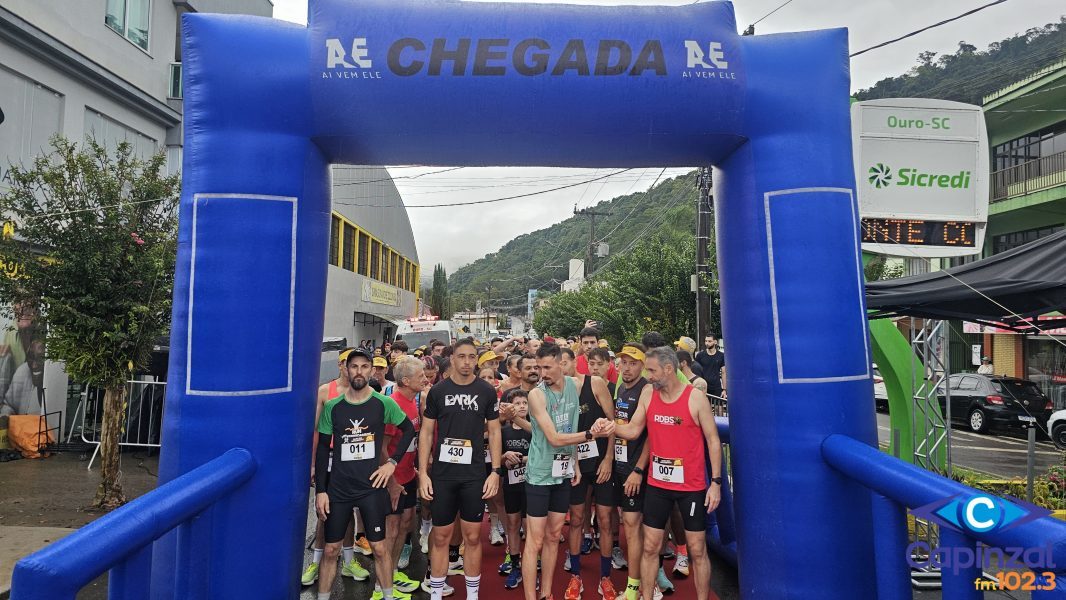 Mesmo com chuva, “Ouro em Movimento” reúne grande participação e tem destaque de atleta de 81 anos