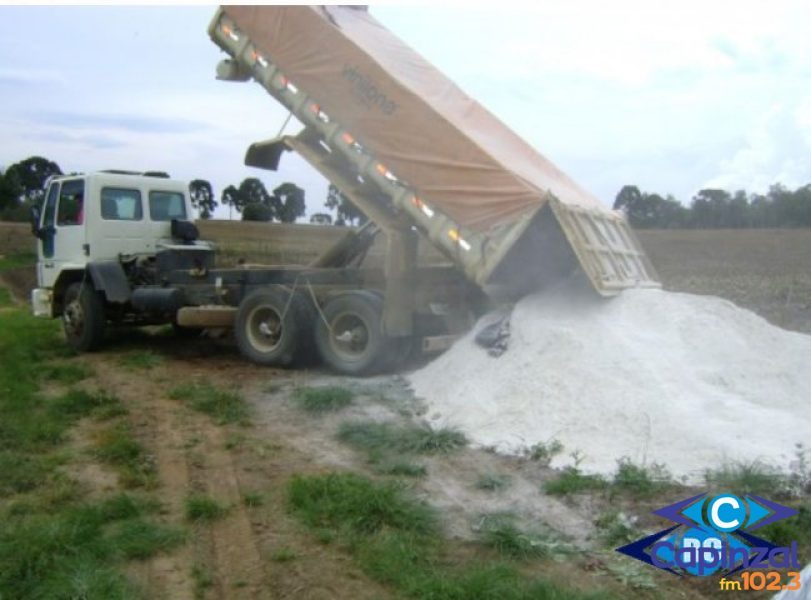 Programa de calcário beneficia agricultores de Capinzal e distrito /Barra do Leão
