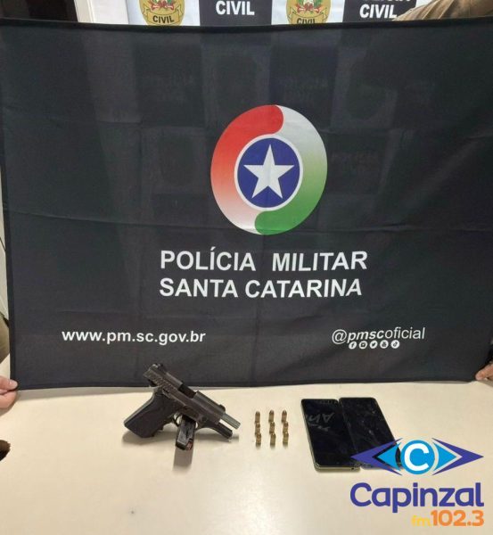 PM apreende arma de fogo após abordagem a veículo com cinco ocupantes em Joaçaba