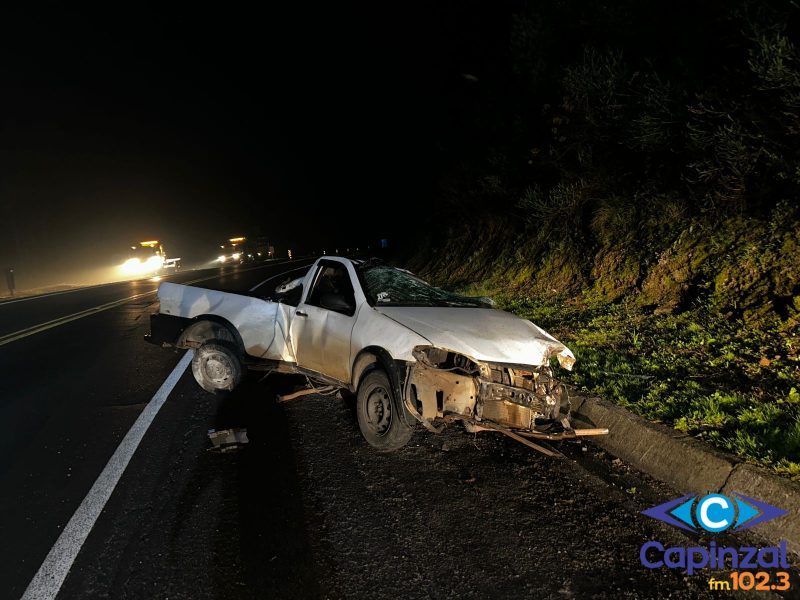 Violenta colisão envolvendo três veículos deixa um morto e um ferido na BR-116