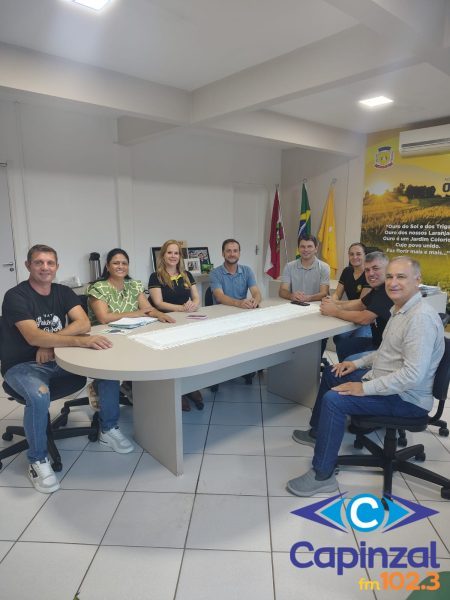 Reunião em Ouro encaminha recursos para cultura e reforça apoio ao Teatro Paixão de Cristo