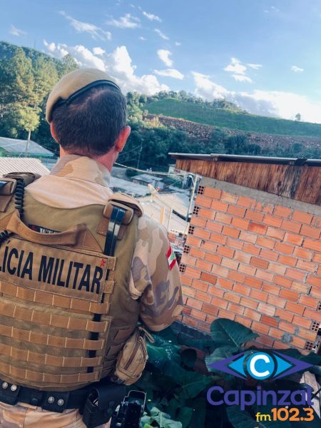 Homem com tornozeleira eletrônica é preso por roubo em Herval d’Oeste