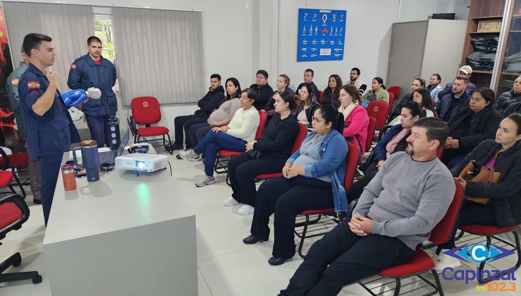 Bombeiros orientam sobre prevenção de engasgamento de bebês em Capinzal
