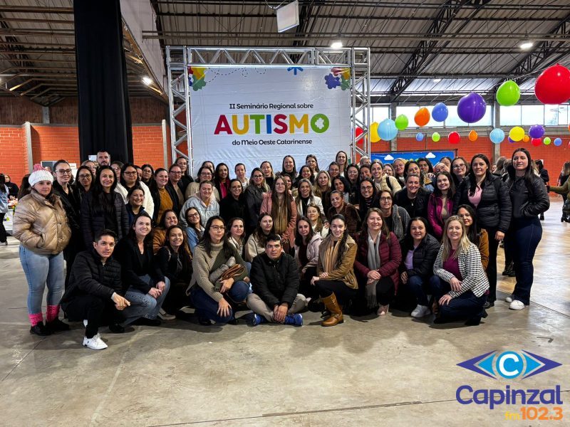 Professores de Zortéa participam de Seminário Regional sobre Autismo em Joaçaba