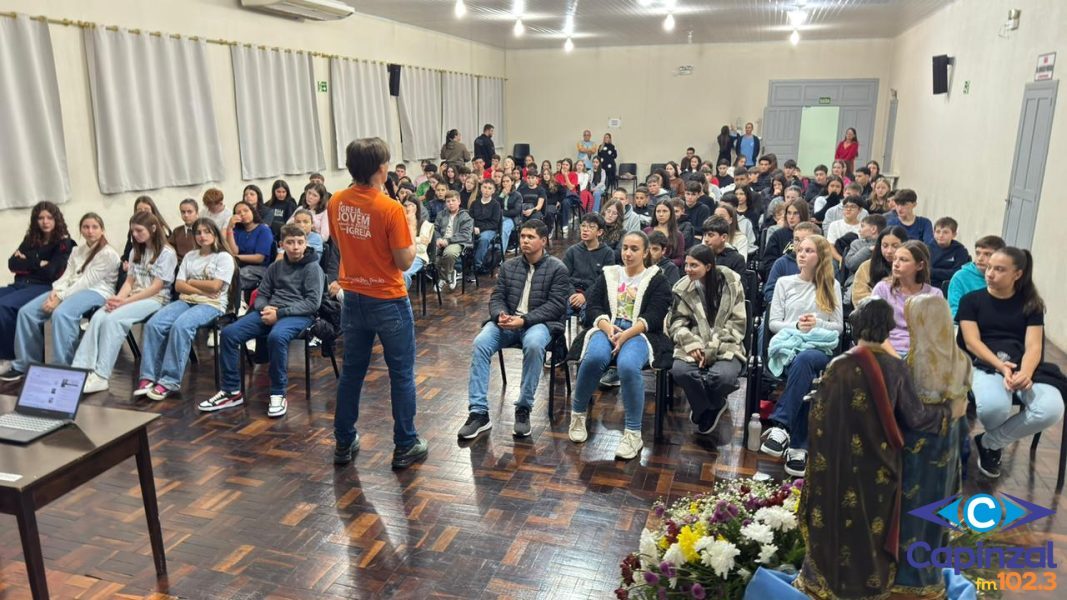 Encontro de jovens da Paróquia São Paulo Apóstolo reúne mais de 80 participantes em Capinzal
