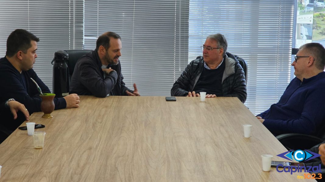 Raimundo Colombo defende diálogo político e construção de propostas durante encontro em Capinzal