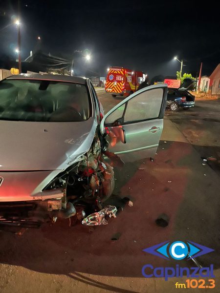 Colisão entre dois veículos deixa três pessoas feridas na SC-155