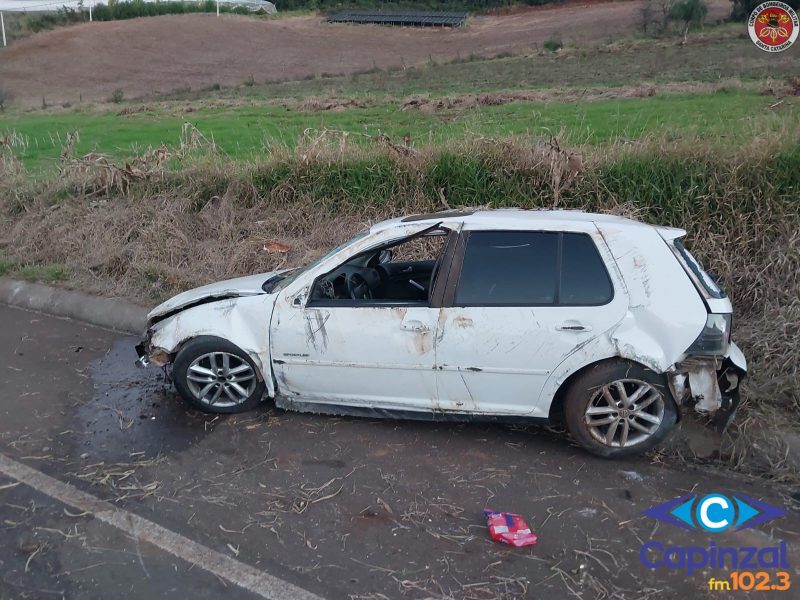 Motorista é ejetado de veículo em acidente na SC-135