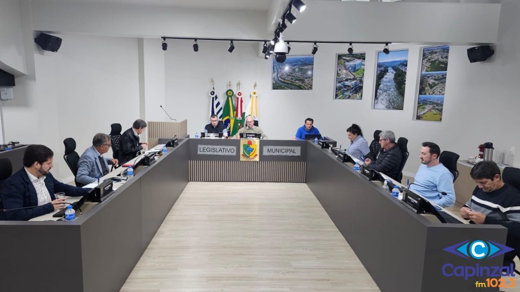 Câmara de Capinzal homenageia equipe feminina de bocha da FME pelo bicampeonato da Taça Meio-Oeste