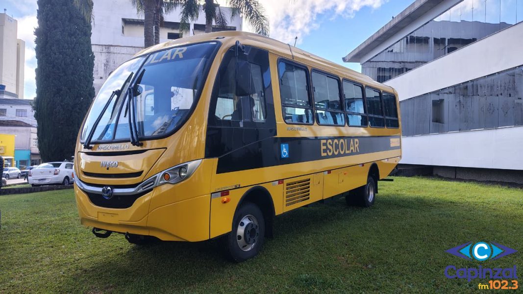 Campos Novos recebe novo ônibus escolar por meio de parceria com o Governo do Estado