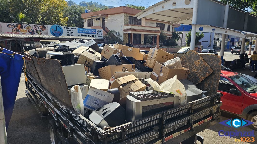 Comunidade dá exemplo de consciência ambiental na 29ª Campanha de Recolhimento de Lixo Eletrônico