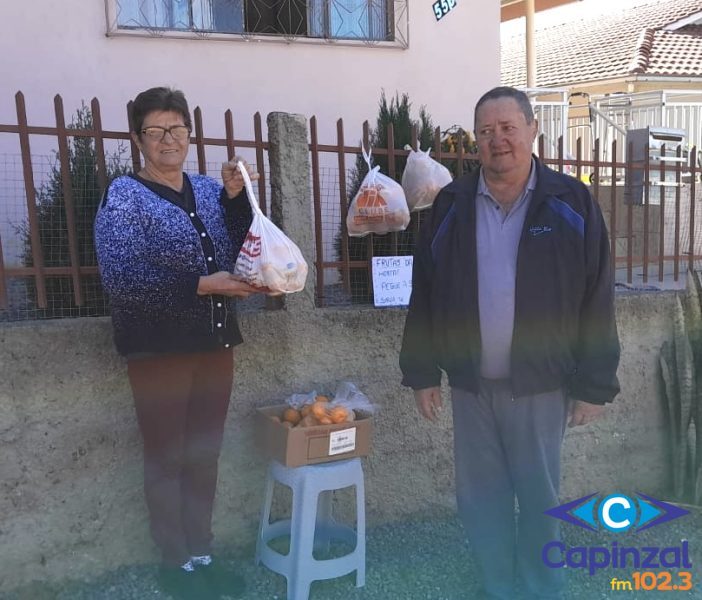 Corrente do Bem: Casal de Ouro compartilha frutas do próprio pomar com a comunidade