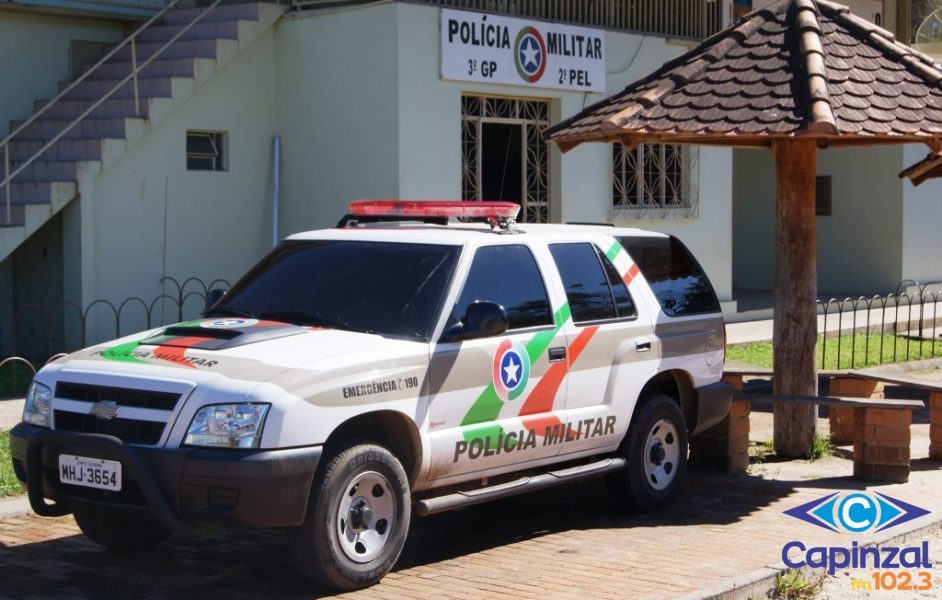 Foragido por homicídio é preso após perseguição e tentativa de fuga em Salto Veloso