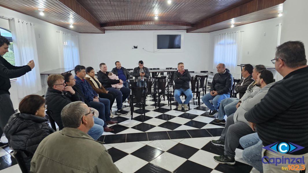 Pré-candidato a deputado estadual, Thiago Vieira visita Capinzal e confirma articulação com o Podemos