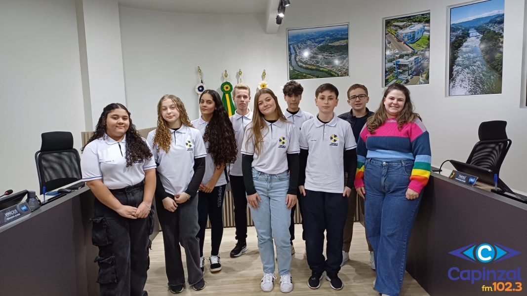 Câmara Jovem de Capinzal apresenta seis indicações e quatro moções durante sessão desta sexta-feira