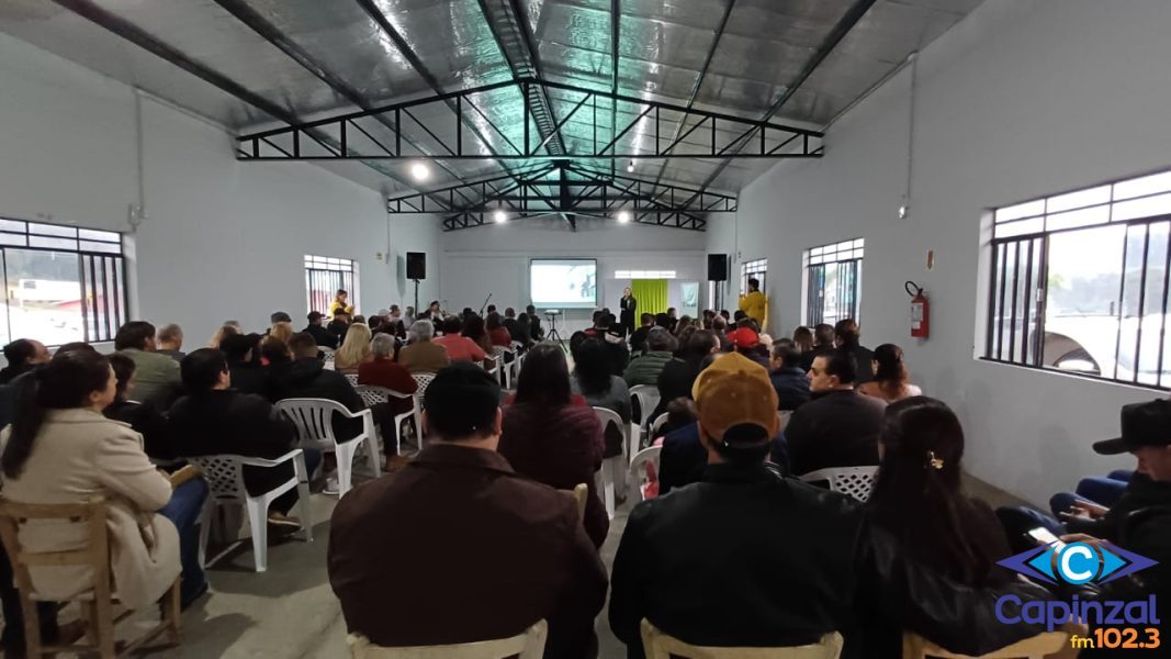 Sicredi UniEstados promove encontro com associados e convidados em Ouro