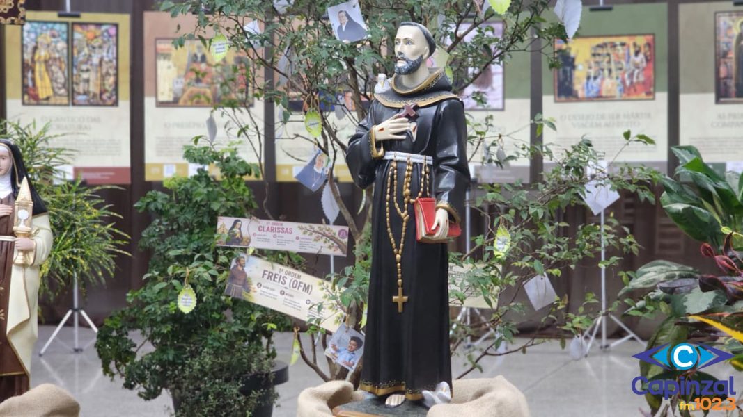 Exposição sobre São Francisco de Assis já recebeu mais de 400 visitantes em Capinzal