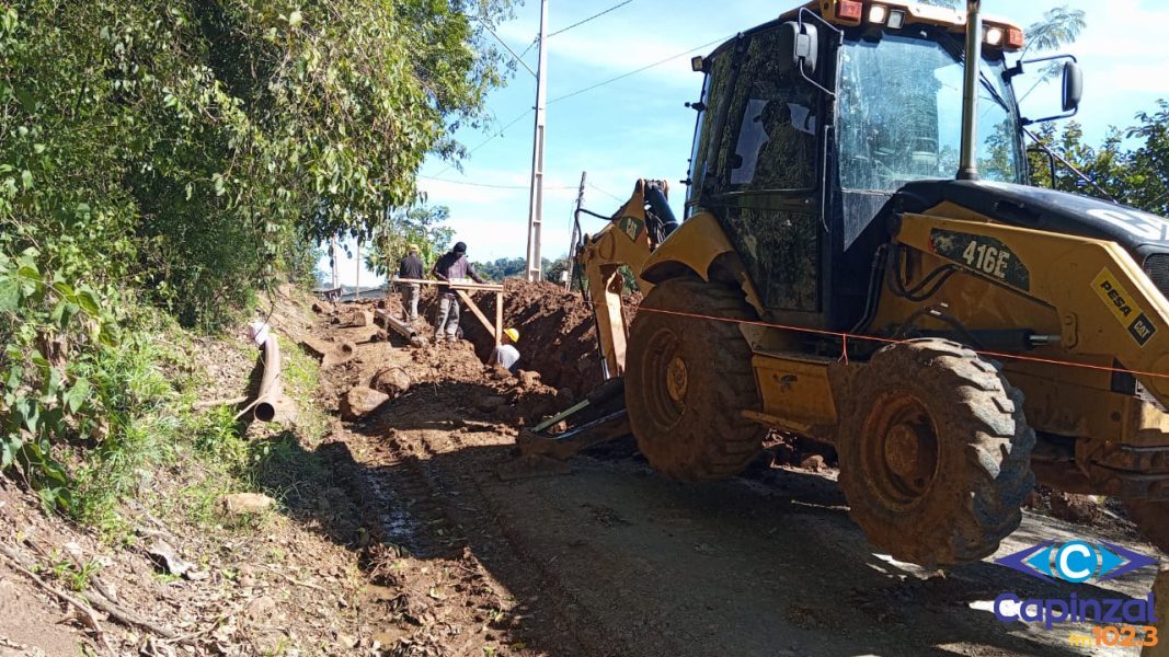 Obras de saneamento interditam acesso ao Loteamento Esperança em Capinzal
