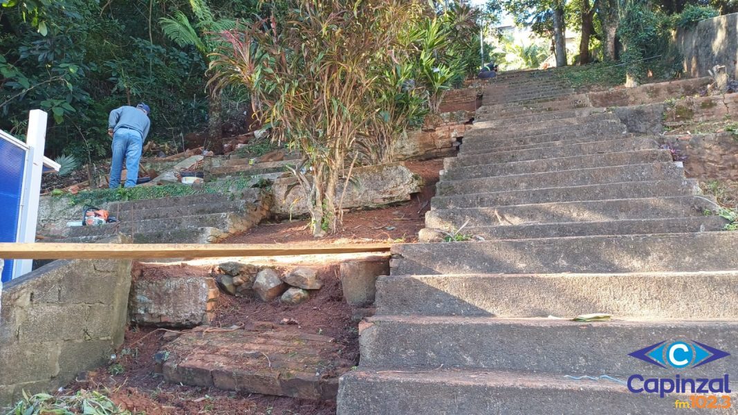 Reforma da Escadaria Dupla começa em Capinzal com investimento de R$ 83 mil
