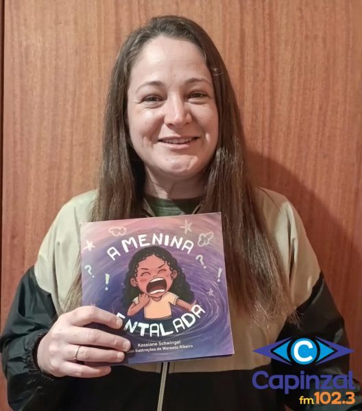 Kassiane Schwingel lança em Joaçaba o livro "A menina entalada", que incentiva adultos a ouvirem mais as crianças