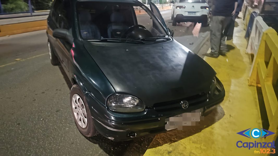 Motorista é preso por embriaguez após colisão com três veículos sobre a ponte entre Capinzal e Ouro
