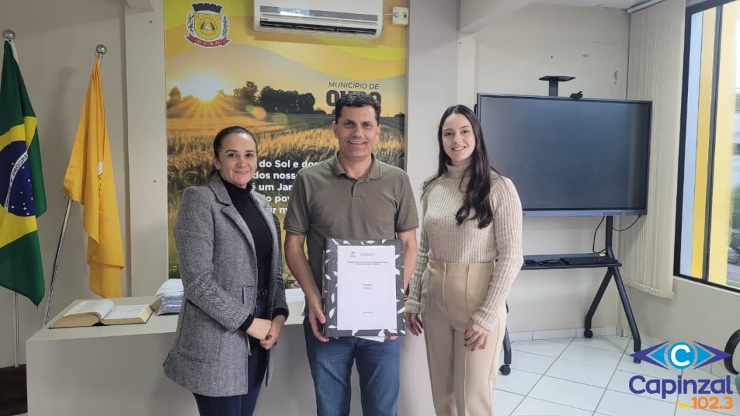 Prefeitura de Ouro recebe documentação para regularização fundiária do Núcleo Caravaggio