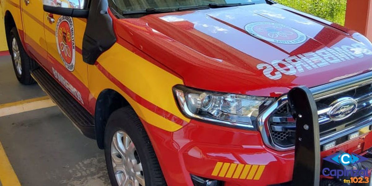 Colisão frontal entre dois carros e carreta deixa motorista gravemente ferido na BR-282, em Campos Novos