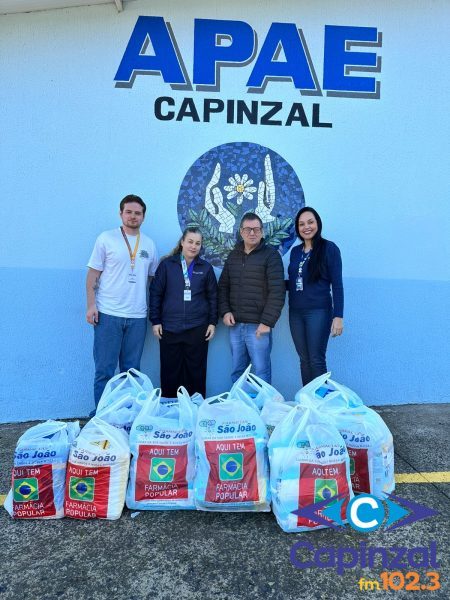 Farmácias São João realizam doação de fraldas para APAE de Capinzal e Lar de Idosos de Ouro