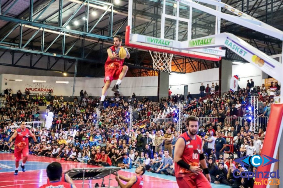 Ginasloucos fará show de enterradas e jogadas de basquete na abertura do JIESC 2026 em Capinzal