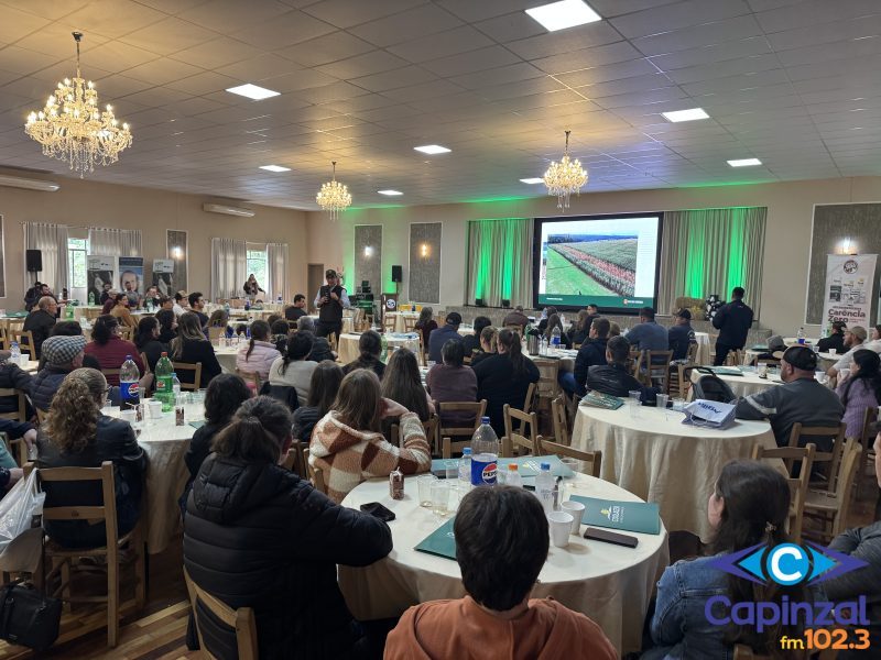 8º Seminário da Atividade Leiteira da COOLACER reúne produtores e valoriza excelência no campo em Lacerdópolis